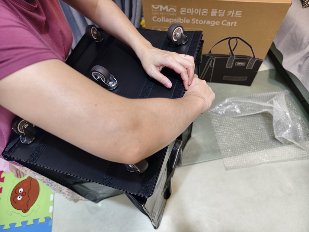 不到一分鐘就組裝完成！