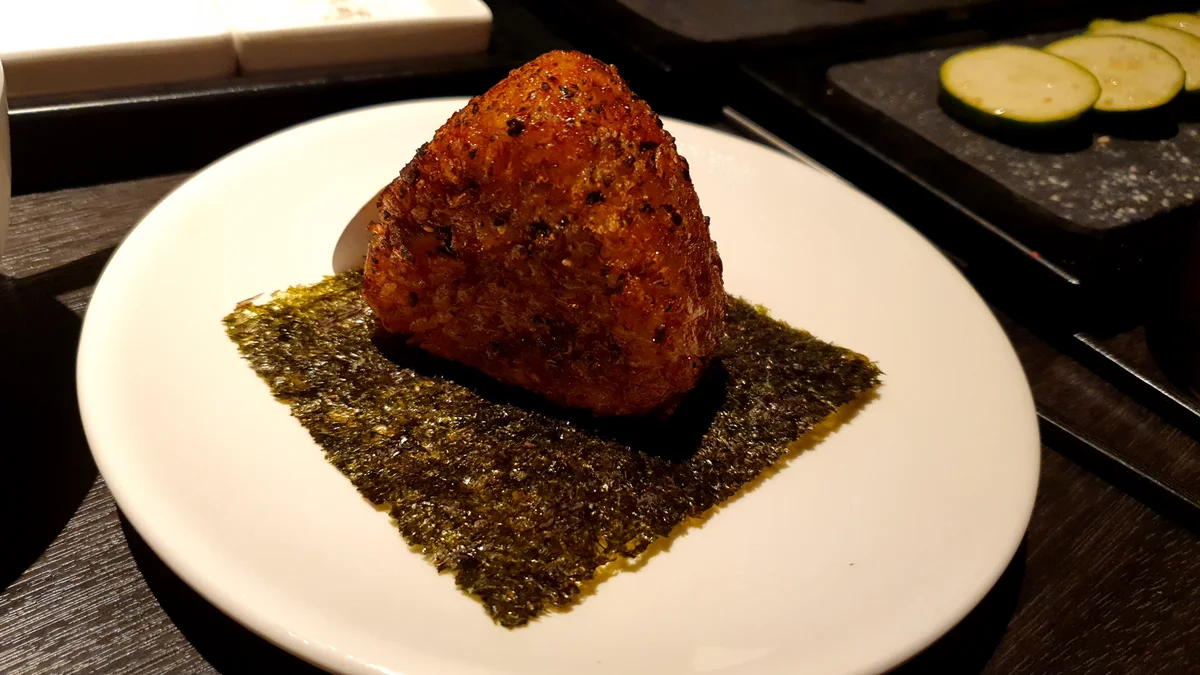 茶六燒肉堂炙燒烤飯糰實拍