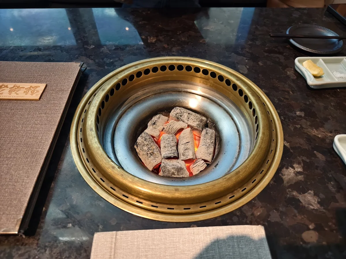 老乾杯備長炭烤爐與用餐環境 2026 實拍