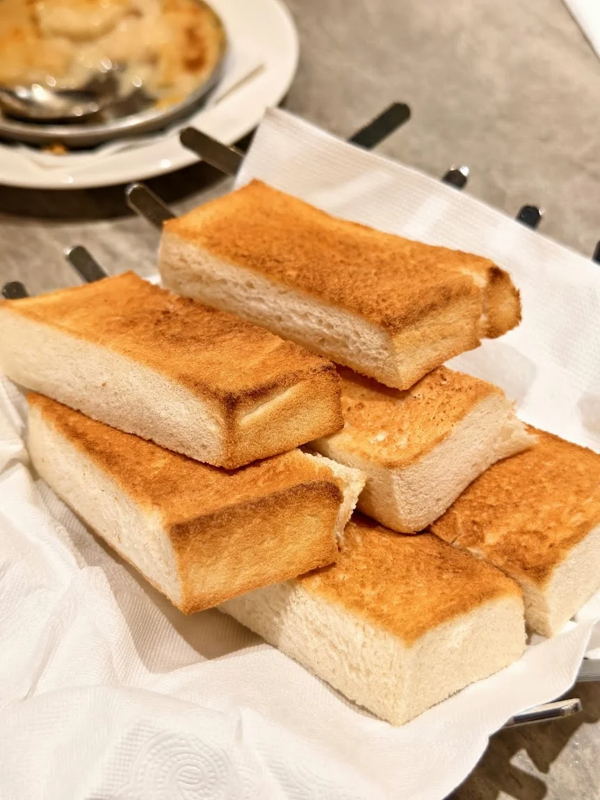 西堤牛排 套餐方塊麵包 2026 實拍